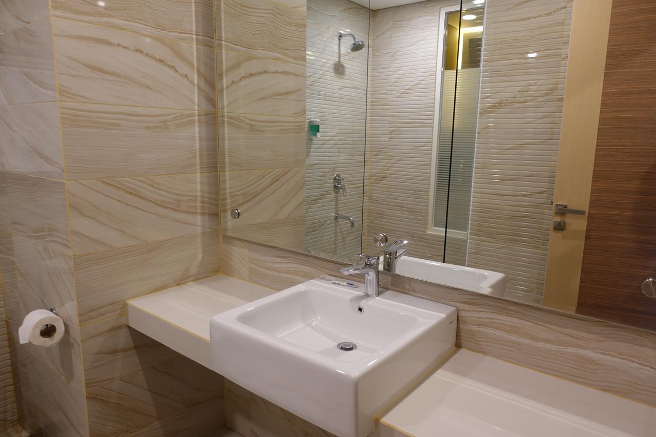 كوبانغ M Hotel Kupang المظهر الخارجي الصورة