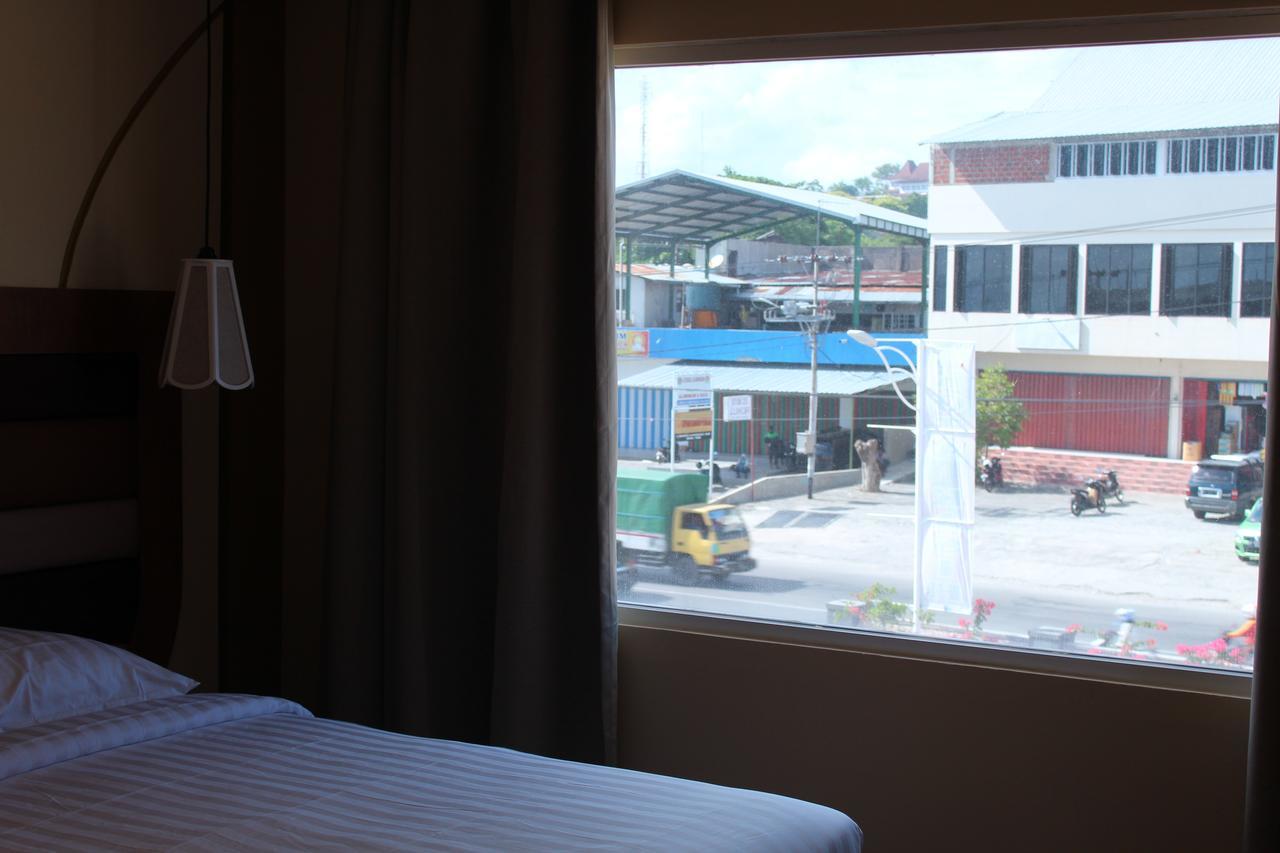 كوبانغ M Hotel Kupang المظهر الخارجي الصورة